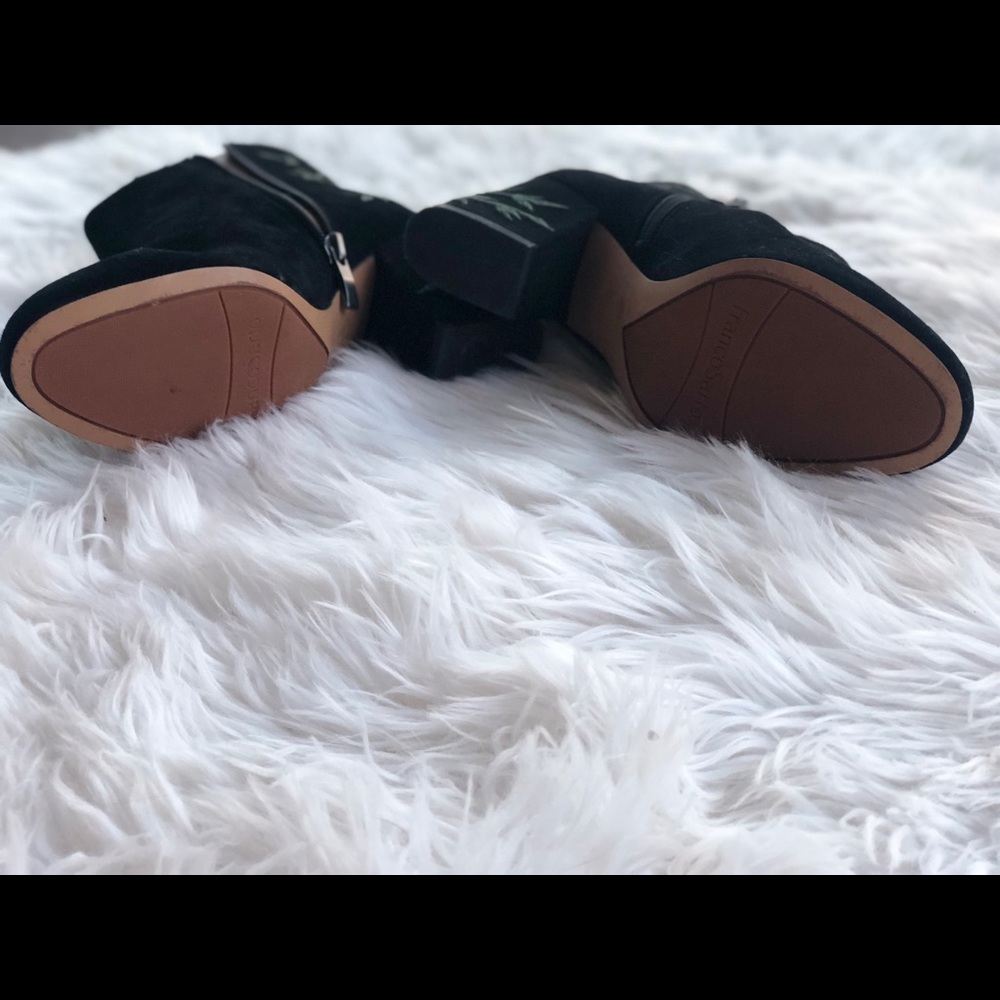 Franco Sarto floral embroidered booties NWOT - Picture 5 of 6